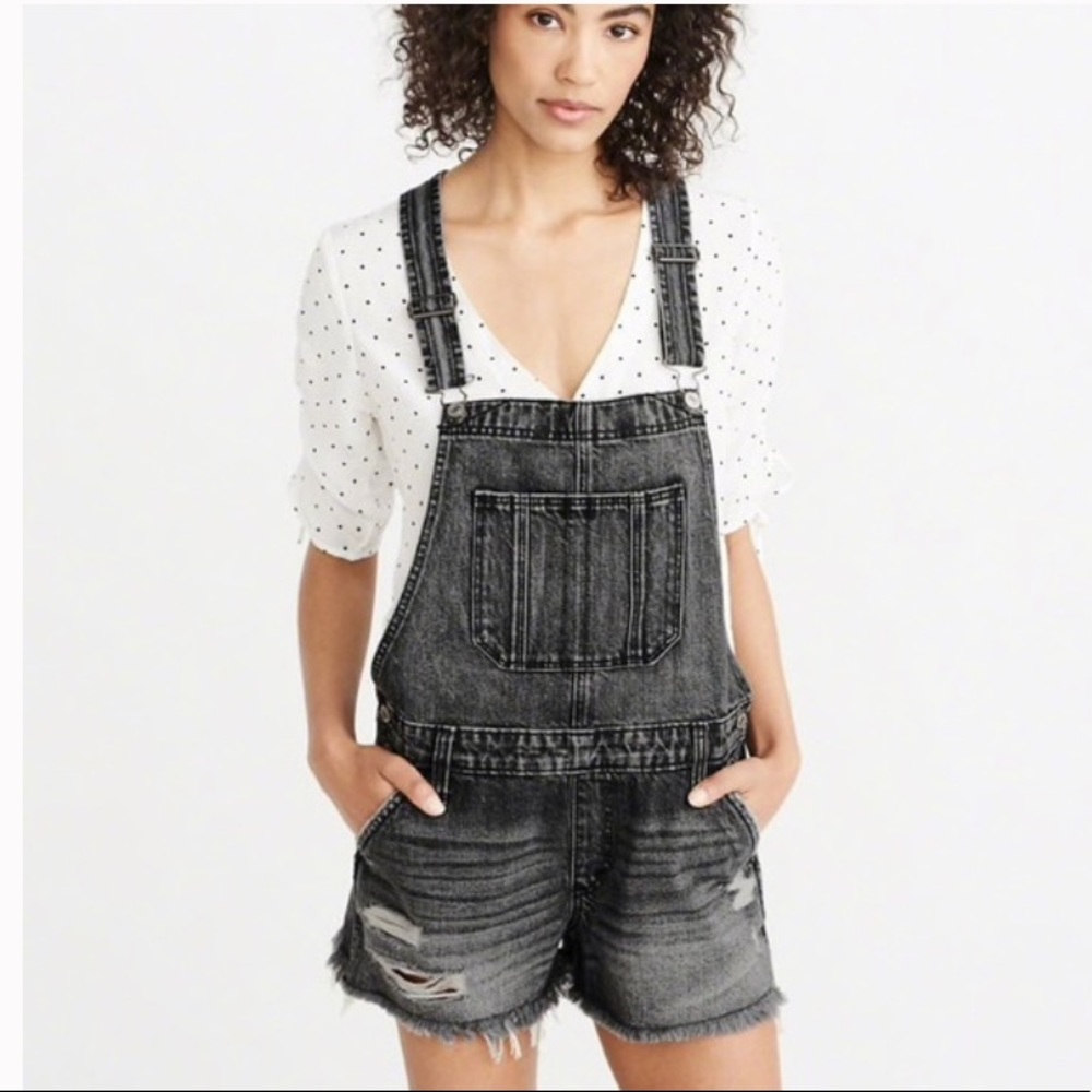 Abercrombie & Fitch Distressed Shortalls Overalls